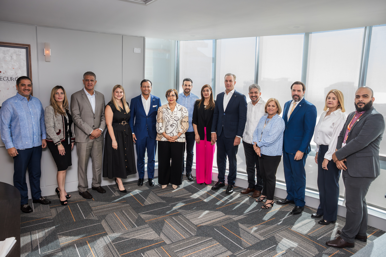 Encuentro con Autoridades de ADOCOSE y el Consejo de Administración de General de Seguros en Santo Domingo.